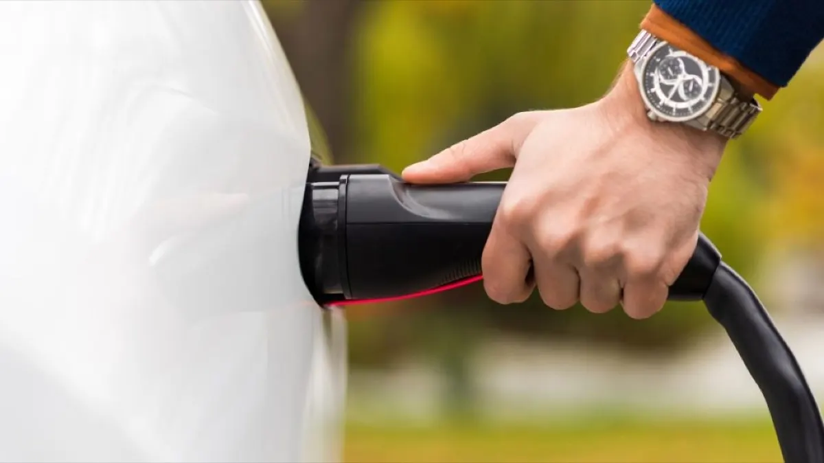 How Long Does It Take To Charge An Electric Car At A Fast Charging Station