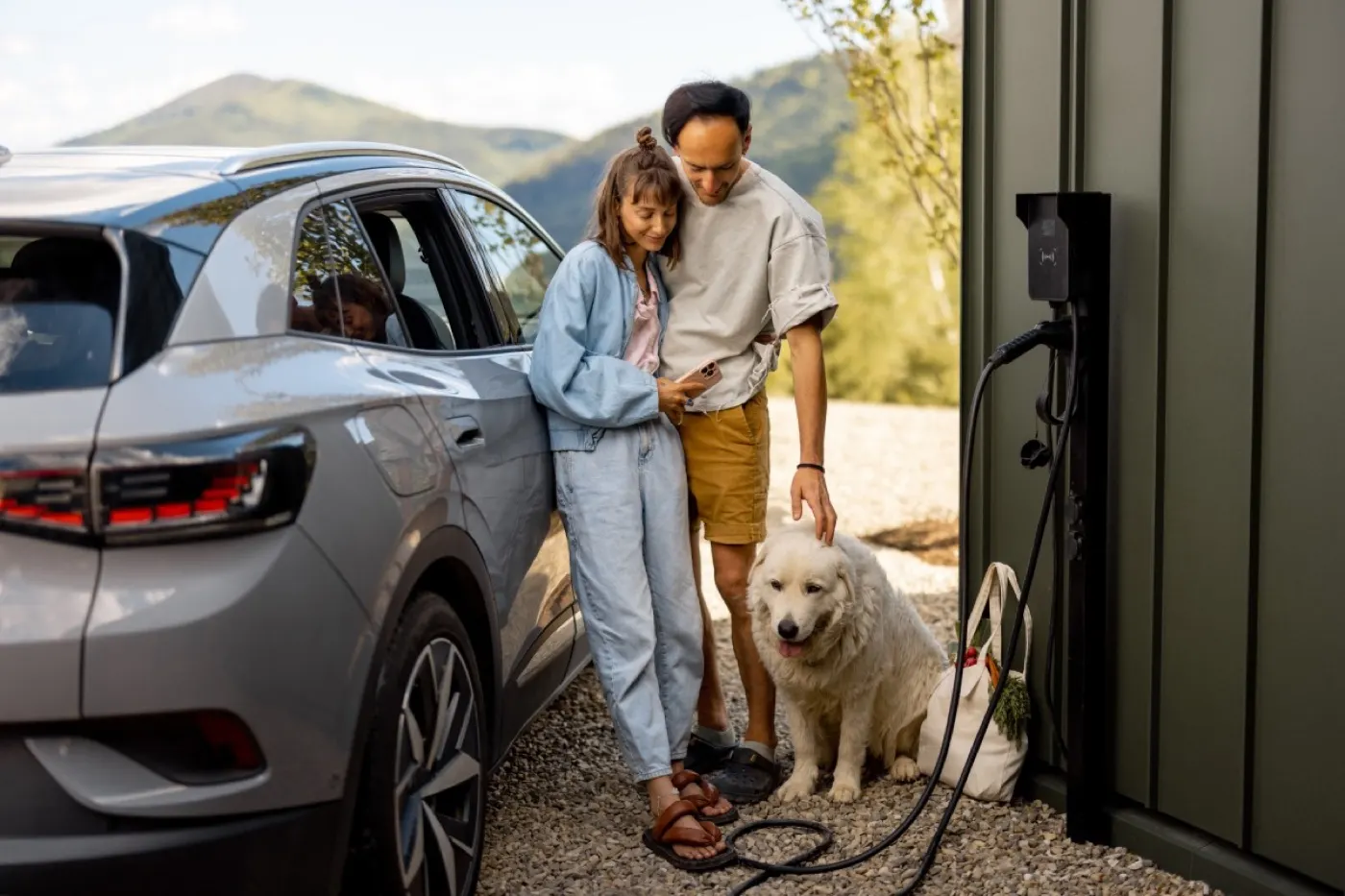 How to Choose the Right EV Charging Station for Your Home