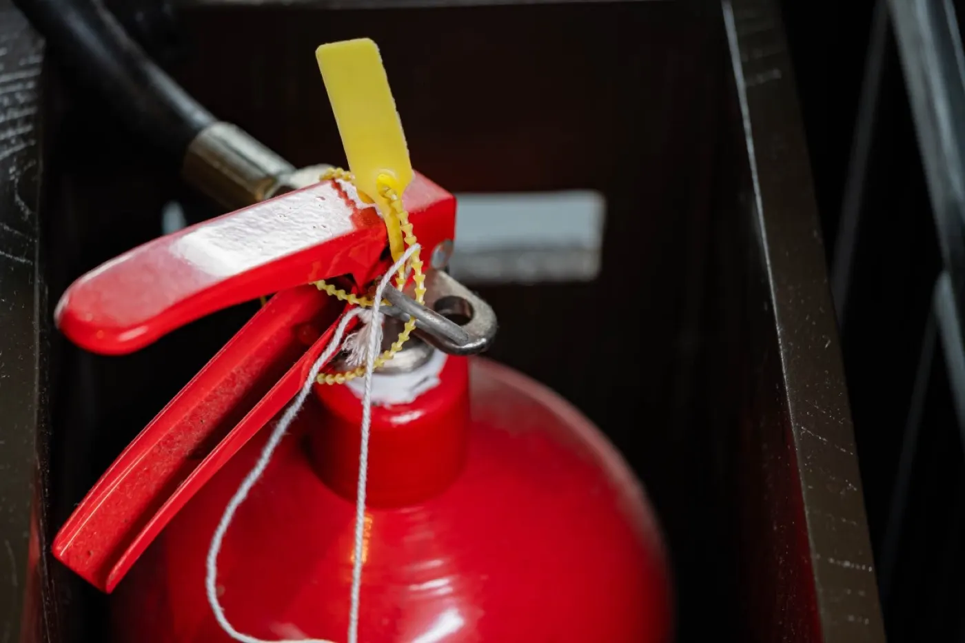 Which Types Of Fire Extinguishers Should You Use On Live Electrical Equipment?